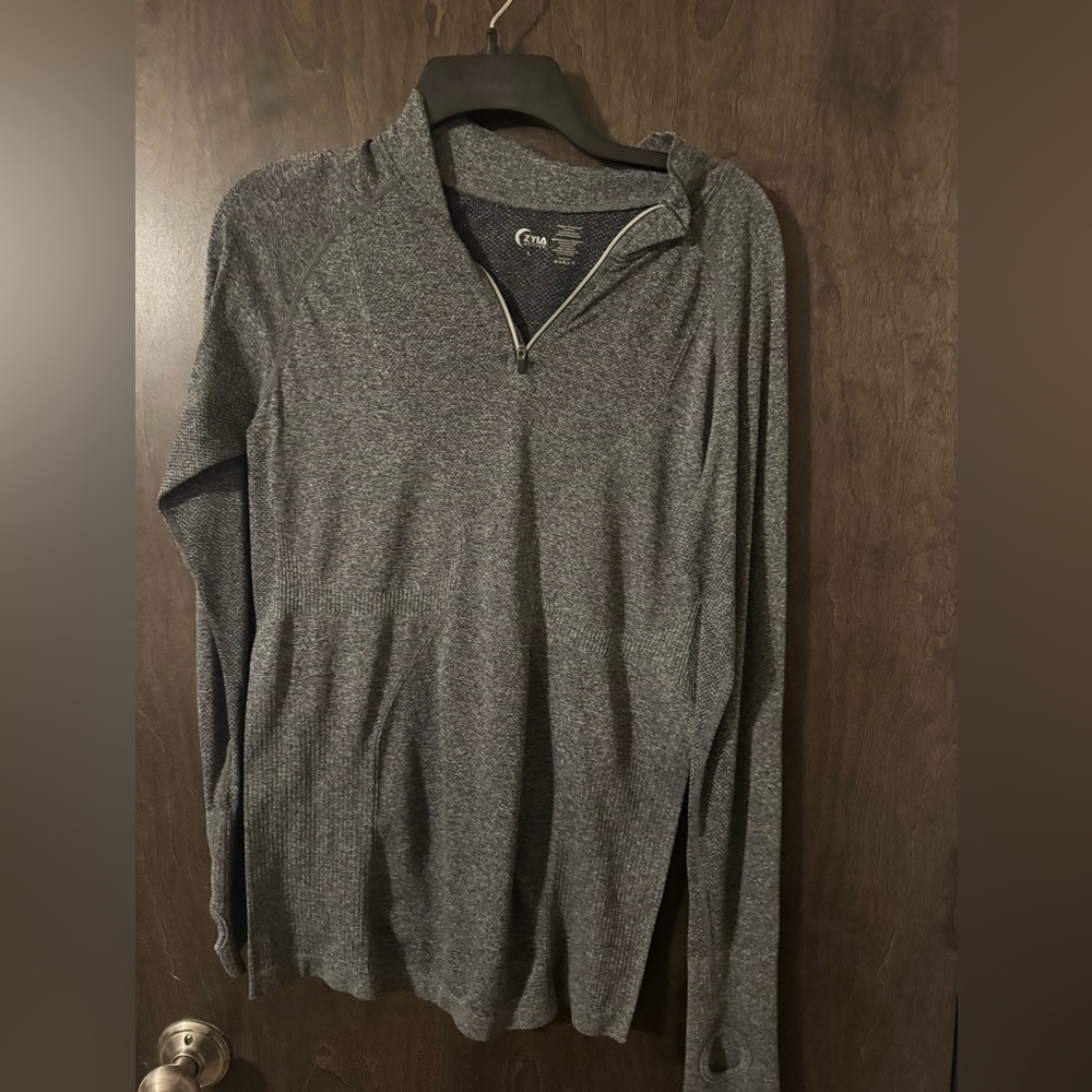 Zyia 1/4 zip long sleeve